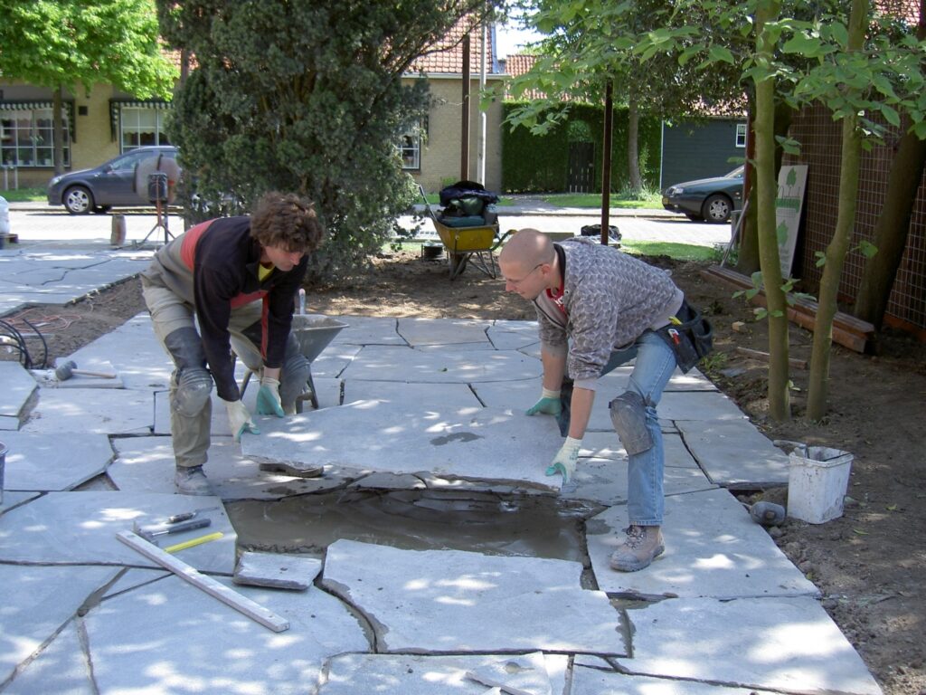 <a href="https://www.flagstones.nl/assortiment/xxl-extra-grote/alta-quartzite-groot">Plattenverlegung Alta Kwartzit Roofing.</a>