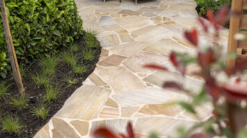 Flagstone terras - Dit terras is aangelegd door Deterrasbouwer.nl Fotografie: Contique