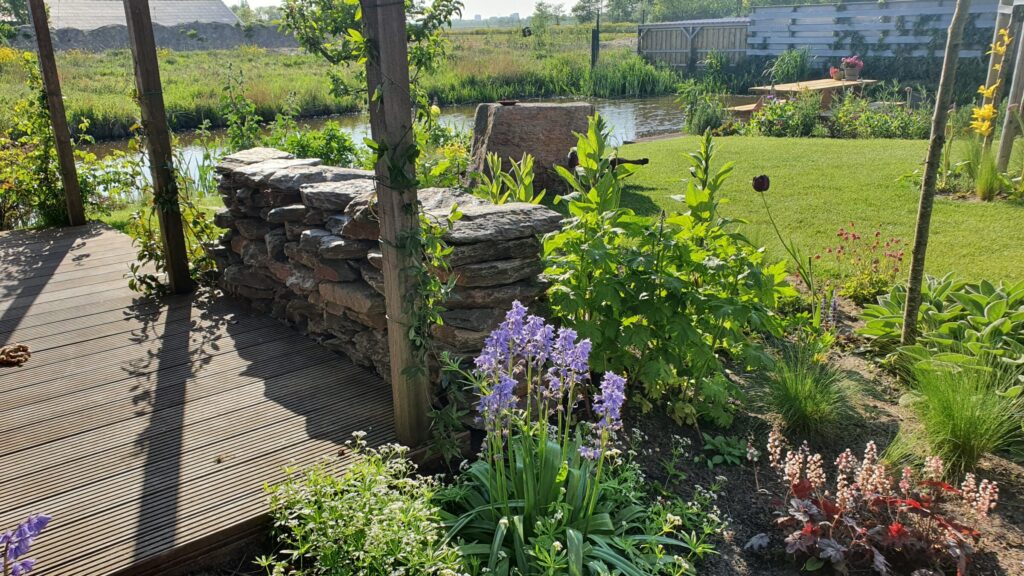 muurtjes met Violetto Leisteen Flagstones