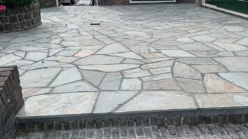 Terras met Xanti Flagstones